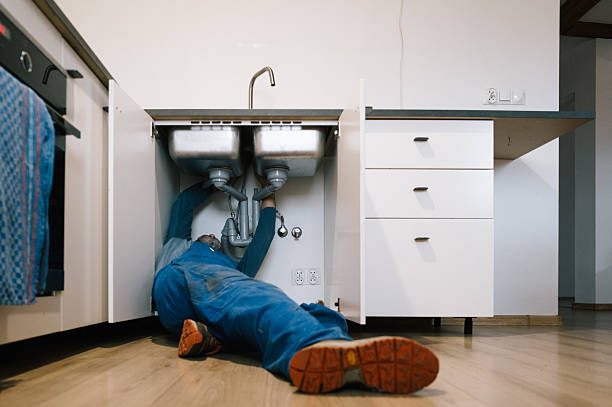 Professional Leak Detection technician working in Coosa, GA